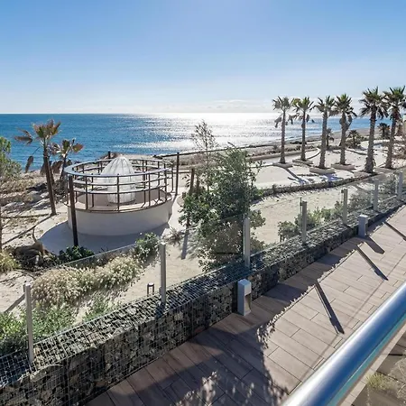 公寓 Te- Luxury Resort, Front Line Beach, Families Only