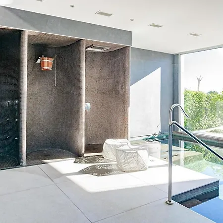 Apartment Te- Luxury Front Line Families Only *